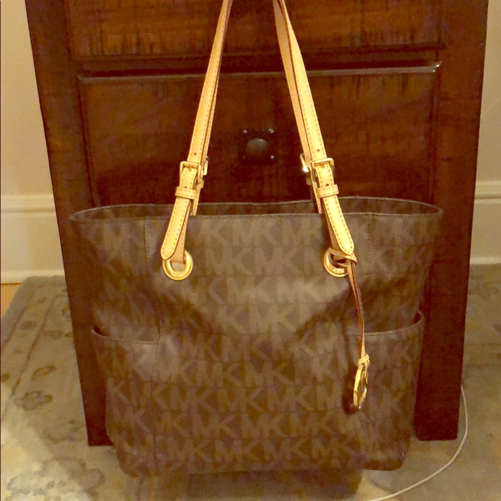Michael Kors medium tote